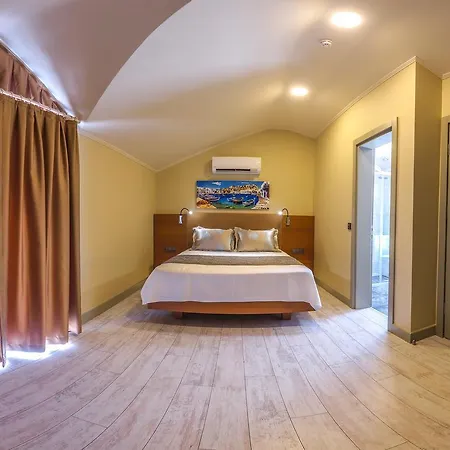 Centre Panzió 4*