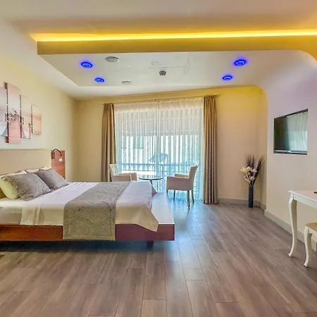 B&B Centre