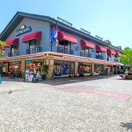 Frühstückspension Centre 4*