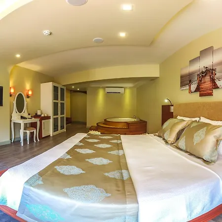 Centre Bed & Breakfast 2*